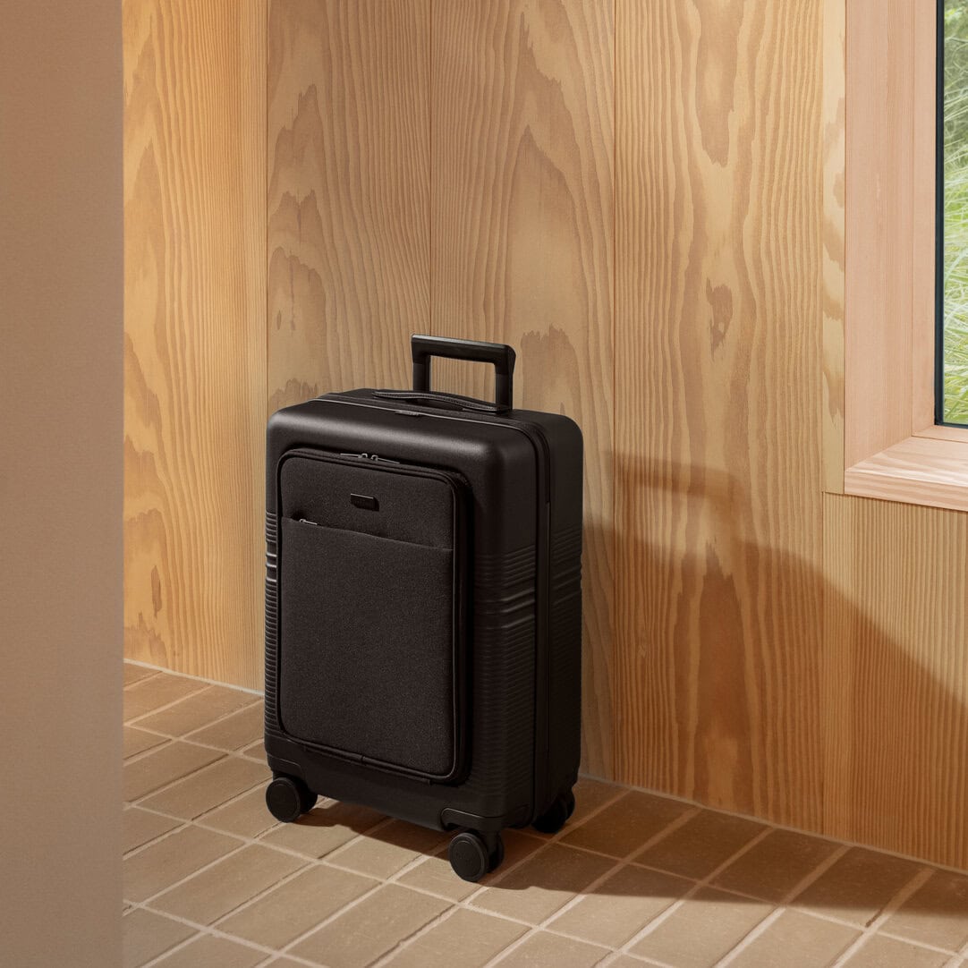 Elite Cabin Suitcase | with Front Pocket | Midnight Black